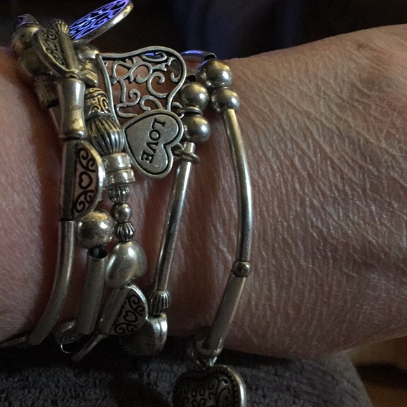 BRACELETS - Picture 3 of 10